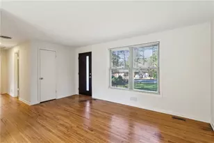 2474 Warwick Cir NE, Atlanta, GA 30345 - Photo 7