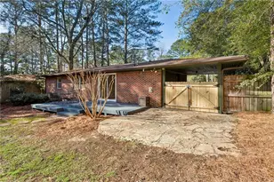 2474 Warwick Cir NE, Atlanta, GA 30345 - Photo 25