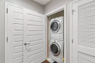 1080 Peachtree St NE, Atlanta, GA 30309 - Photo 21