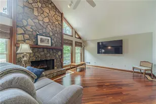2921 Hadrian Dr SW, Snellville, GA 30078 - Photo 5