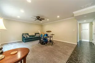 2921 Hadrian Dr SW, Snellville, GA 30078 - Photo 33