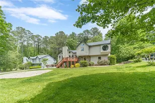 2921 Hadrian Dr SW, Snellville, GA 30078 - Photo 3