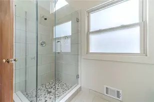2921 Hadrian Dr SW, Snellville, GA 30078 - Photo 29