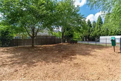 552 Sarabrook Place, Atlanta, GA 30342 - Photo 37