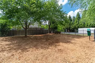 552 Sarabrook Pl, Atlanta, GA 30342 - Photo 37
