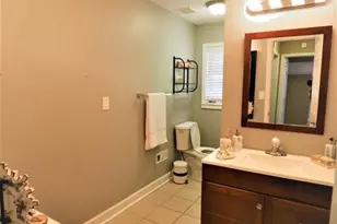 6075 Harleston, Sandy Springs, GA 30328 - Photo 11