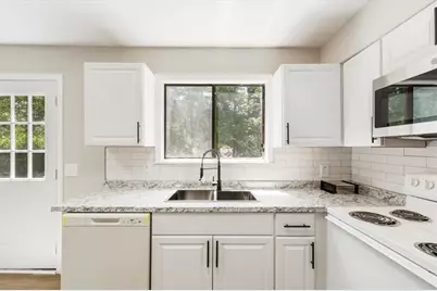 6317 Creekford Lane, Lithonia, GA 30058 - Photo 17