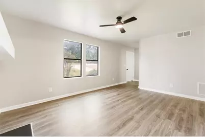 6317 Creekford Lane, Lithonia, GA 30058 - Photo 5