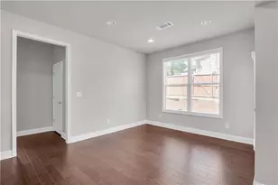 1212 Ida Woods Ln, Lawrenceville, GA 30045 - Photo 17