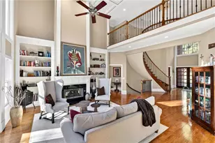 2075 River Falls Dr, Roswell, GA 30076 - Photo 9