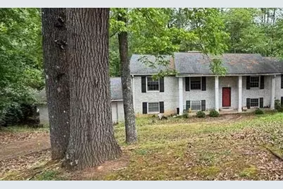 135 Greenhill Court SW, Atlanta, GA 30331 - Photo 1