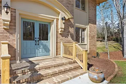 3504 Edgewood Circle, Gainesville, GA 30506 - Photo 3