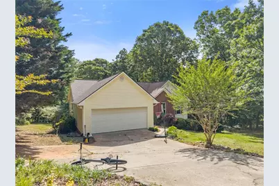 413 Rolling Meadows Drive, Cleveland, GA 30528 - Photo 5