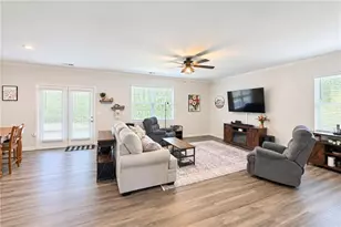 49 Majestic Oak Cir, Dallas, GA 30132 - Photo 5