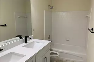 13623 Weycroft Cir, Alpharetta, GA 30004 - Photo 17