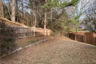 13623 Weycroft Cir, Alpharetta, GA 30004 - Photo 19