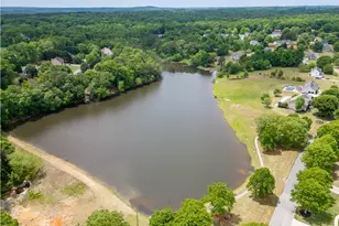933 Cruce Lake Dr, Hoschton, GA 30548 - Photo 51