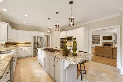 7785 Landowne Drive, Sandy Springs, GA 30350 - Photo 13