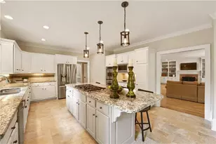 7785 Landowne Dr, Sandy Springs, GA 30350 - Photo 13