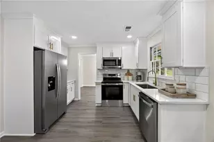 1330 Grovenor Way, Riverdale, GA 30296 - Photo 9