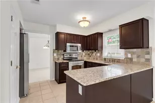 8910 Club River Dr, Roswell, GA 30076 - Photo 11