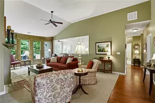 7422 Brookstone Cir, Flowery Branch, GA 30542 - Photo 9
