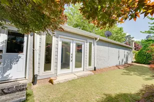 35 Ashleigh Terrace NE, Marietta, GA 30062 - Photo 7
