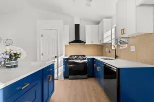 4933 Parkwest Dr, Stone Mountain, GA 30088 - Photo 5