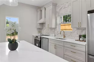 2627 Ben Hill Ave, Atlanta, GA 30344 - Photo 9