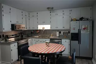 6835 Belton Bridge Pl, Lula, GA 30554 - Photo 3