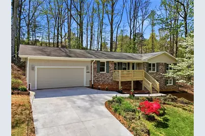 4304 Lindsey Way NE, Roswell, GA 30075 - Photo 1