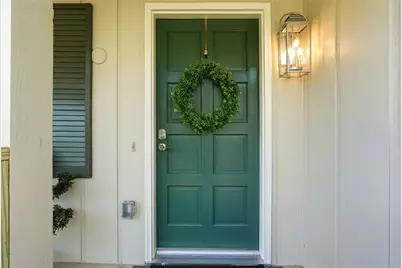 4304 Lindsey Way NE, Roswell, GA 30075 - Photo 3