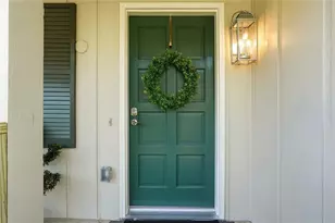 4304 Lindsey Way NE, Roswell, GA 30075 - Photo 3