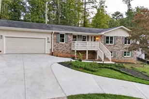 4304 Lindsey Way NE, Roswell, GA 30075 - Photo 1