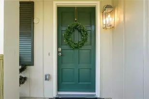 4304 Lindsey Way NE, Roswell, GA 30075 - Photo 3
