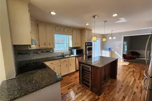 885 Melody Ln, Roswell, GA 30075 - Photo 13