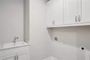 563 Pearl St, Cumming, GA 30040 - Photo 11