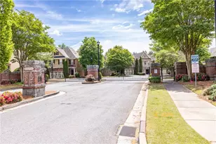 7595 Stoneridge Dr, Atlanta, GA 30328 - Photo 39