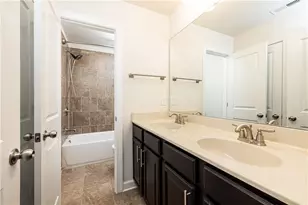 7595 Stoneridge Dr, Atlanta, GA 30328 - Photo 31
