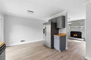 3262 Summer Wood Cir, Snellville, GA 30039 - Photo 11