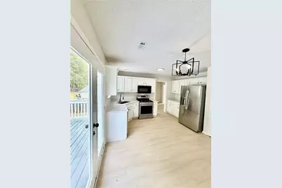 79 Kingsbrook Circle, Newnan, GA 30265 - Photo 9