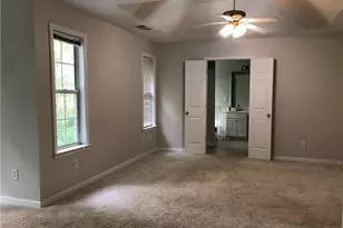 370 Manor Glen Dr, Suwanee, GA 30024 - Photo 15