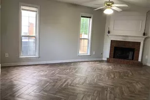 370 Manor Glen Dr, Suwanee, GA 30024 - Photo 5