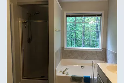 370 Manor Glen Drive, Suwanee, GA 30024 - Photo 19