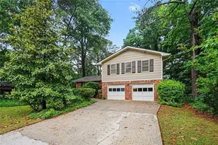 1252 Sheppard Dr SW, Lilburn, GA 30047 - Photo 3