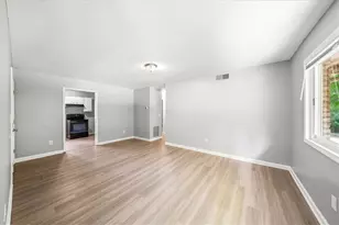 1627 Line Cir, Decatur, GA 30032 - Photo 3
