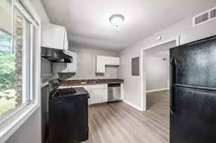 1627 Line Cir, Decatur, GA 30032 - Photo 9