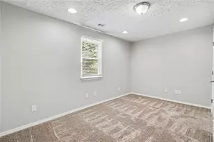 627 Towngate Blvd, Jonesboro, GA 30238 - Photo 13
