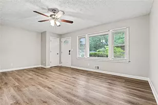 6485 Menlo Way, Rex, GA 30273 - Photo 9