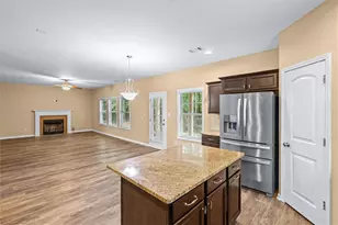 103 Cliffhaven Cir, Newnan, GA 30263 - Photo 7